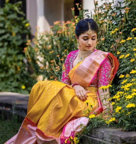 Pink Pattu Saree, Telugu Bride, South Indian Wedding Hairstyles, South Indian Bride Saree, Jewellery Styling, Matrimonial Sites, Bridal Jewellery Set, Indian Bridal Sarees, Bridal Sarees South Indian