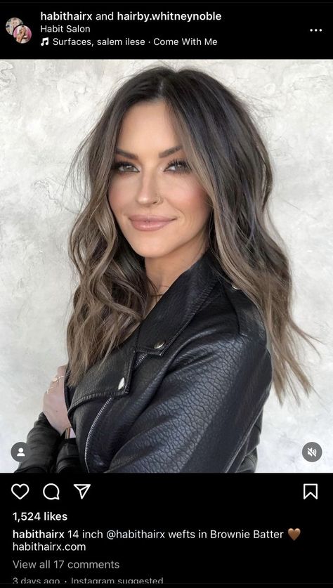 Brunette Hair With Highlights, Brunette Balayage Hair, Brown Hair Balayage, Balayage Brunette, Hair Color And Cut, Brown Hair With Highlights, Hair Inspiration Color, Hair Strand, Hair Inspo Color