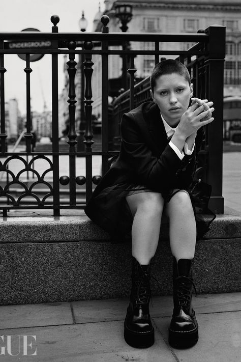 Iris Law, Alasdair Mclellan, Shave My Head, New Actors, Punk Scene, Img Models, Vogue Uk, Dior Beauty, Shaved Head