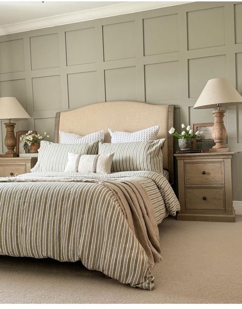 Modern Georgian Interiors Bedrooms, Georgian Bedroom Ideas, Modern Georgian Interiors, Georgian Bedroom, Green Inspo, Date List, Georgian Interiors, Georgian House, Sage Green Bedroom