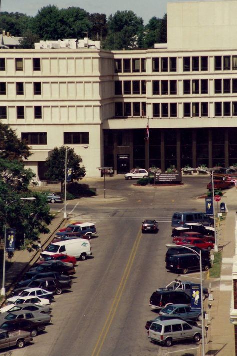 Burlington Memorial Hospital, 1996, Burlington, Iowa.  Now torn down to make way for the Burlington Library. The annex still stands and is home to the Chamber of Commerce, an architect firm, restaurant, and other offices. (Photo credit to Sherry Ohlmutz) Burlington Iowa, Memorial Hospital, An Architect, Tear Down, Chamber Of Commerce, Still Standing, My Town, Photo Credit, Iowa