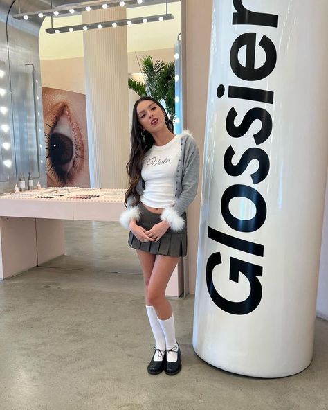 Olivia + Core + Aesthetic, Mexican Girl, Fav Celebs, Woman Crush, Olivia Rodrigo, Aesthetic Outfits, Style Icons, Celebrity Style, My Girl