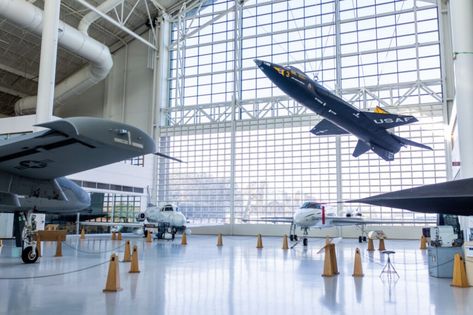 Spruce Goose, Wooden Plane, Museum Interior, Aviation Museum, Sr 71 Blackbird, Flight Training, Space Museum, Willamette Valley, Flight Simulator