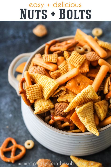 Salty Tart, Snack Mixes, Honey Nut Cheerios, Chex Mix Recipes, Snack Mix Recipes, Snack Foods, Party Mix, Chex Mix, Snack Attack