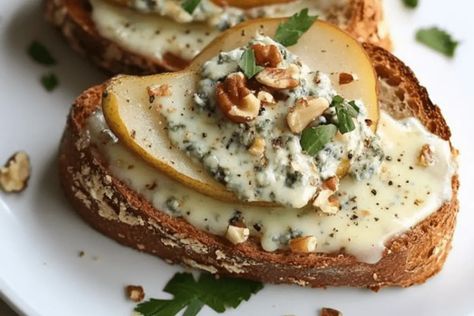 Pear and Gorgonzola Cheese on Toasted Walnut Bread Pear Gorgonzola Appetizer, Baked Pears With Gorgonzola And Honey, Pear And Gorgonzola, Pear Gorgonzola, Gyro Wrap, Gourmet Appetizers, Baked Pears, Gorgonzola Cheese, Walnut Bread