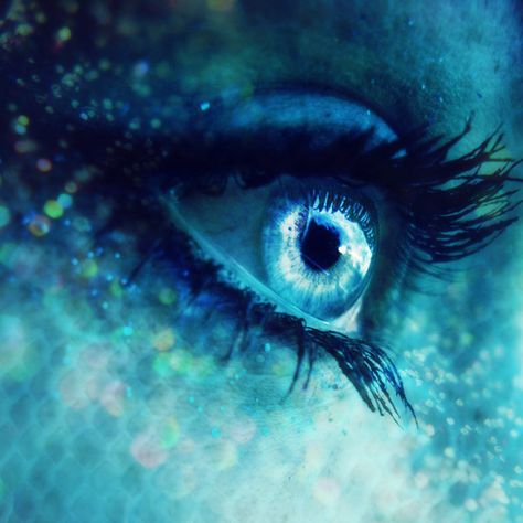 Spawning A Siren Green Siren Eyes, Dark Mermaid Aesthetic, Siren Art, Mermaid Things, Blue Eyes Aesthetic, Siren Eyes, Mermaid Eyes, Water God, Dark Mermaid