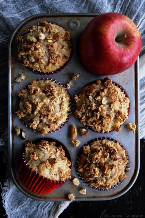 Granola Muffins, Apple Granola, Breakfast Granola, Granola Breakfast, Gluten Free Donuts, Homemade Muffins, Breakfast Bars, Quick Bread Recipes, Best Breakfast Recipes