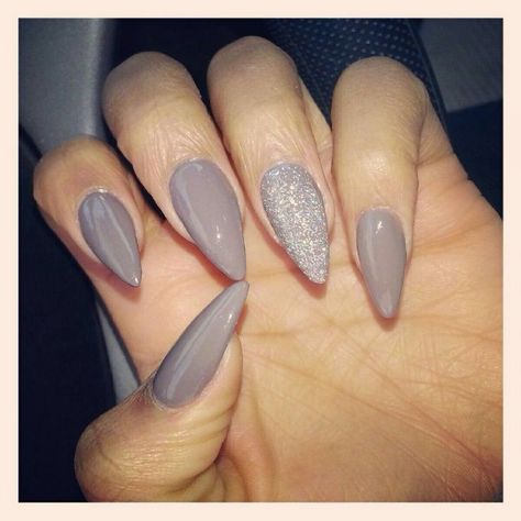 K-Dub'. Simple Stiletto Nails, Nails 2018, Pointy Nails, Her Nails, Gray Nails, Bespoke Fashion, Super Nails, Nail Nail, Prom Nails