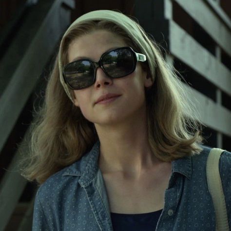 Rosamund Pike Gone Girl, Amy Dunne, Rosamund Pike, Online Quiz, Generate Leads, Gone Girl, Increase Sales, Free Online