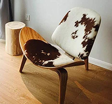 Cow Room, Living Room Furniture Modern, Furniture Business, Living Room Upholstery, Brown Cow, Shell Chair, Hans Wegner, Cow Skin, Furniture Modern