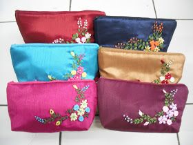 Q-ta Collection - Kreasi Unik dari Kain: Souvenir Dompet Sulam PIta Sulam Pita, Sulaman Pita, Goodie Bags, Pita, Fun Activities, Diaper Bag, Coin Purse, Satin, Wallet