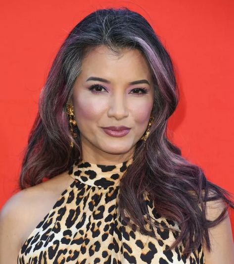 Kelly Hu, Celebrity Hair Colors, Low Chignon, Winter Hair Color, Hairstyle Look, Low Ponytail, Jolie Photo, Long Hairstyles, Winter Hairstyles