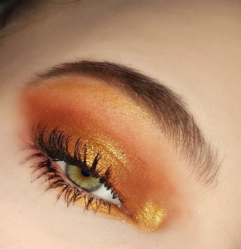 Trucco Smokey Eye, Copper Eye Makeup, Eye Makeup Glitter, Copper Eye, Make Up Gold, Maquillage On Fleek, Gold Eye Makeup, Make Up Tutorials, Golden Copper