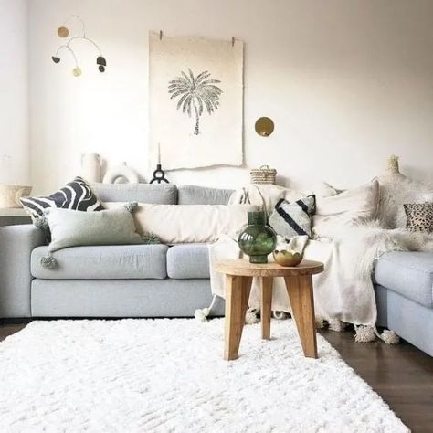 What colour carpet goes with grey sofa - News Dark Grey Carpet, Light Gray Carpet, Grey Sofas, Dark Gray Sofa, Light Gray Sofas, Neutral Carpet, Bank Design, Grey Sofa, Dark Grey Rug