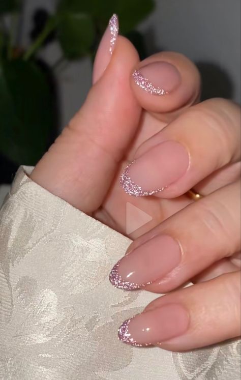 Winter Nails Tips, Nails 2023 Winter, Sparkly French Tip Nails, 2023 Winter Nails, 2023 Nails Ideas, Nails Ideas 2023, Coffin Fall Nails, Sparkly Nail Designs, Fall Nails 2023