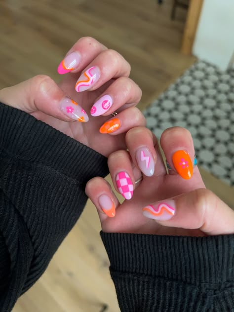 Pink Orange Checkered Nails, Cute Nails Pink And Orange, Non Basic Nail Ideas, Spicy Nails Acrylic, Orange And Pink Spring Nails, Orange Pink And Red Nails, 70s Nails Retro Pink, Groovy Smiley Face Nails, Pink Or Orange Nails