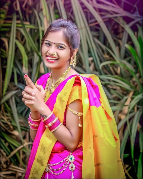 453 Likes, 48 Comments - @kalyani_1414 on Instagram: “🔥🔥🔥” Fb Logo, Sunset Palm Trees, Marathi Bride, Indian Wedding Poses, Logo Transparent, Background Search, Marathi Actress, Gals Photos, Folk Songs