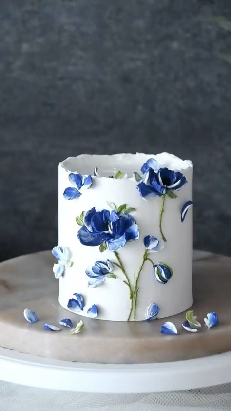 Floral Cake Design, Beautiful Cake Designs, Spring Cake, Mini Cakes Birthday, Gateaux Cake, Cake Decorating Designs, Painted Cakes, Pretty Birthday Cakes, Cute Birthday Cakes