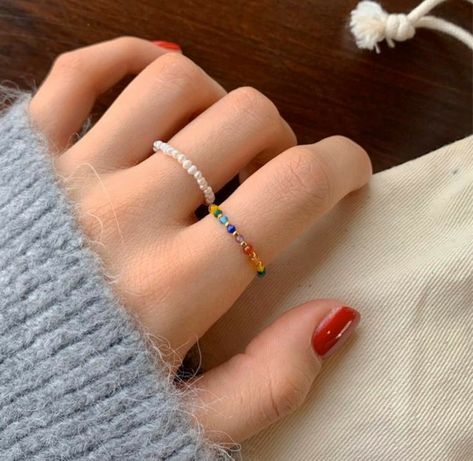 Cincin Diy, Diy Beaded Rings, Diy Jewelry Rings, Indie Jewelry, Beading Jewelery, Beaded Necklace Diy, Beads Bracelet Design, Handmade Wire Jewelry, Handmade Jewelry Diy