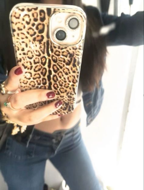 Tatuaje Studio Ghibli, Cheetah Print Outfits, I'm With The Band, Foto Ideas Instagram, Blogger Girl, Leopards, Star Girl, Cheetah Print, Summer Girls