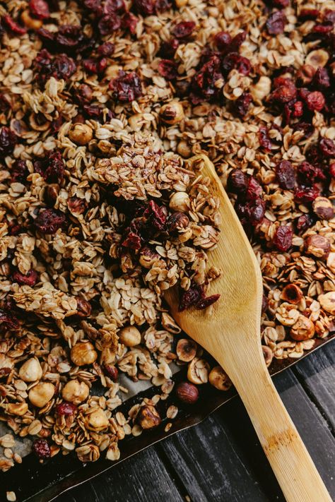 Hazelnut Granola, Make Your Home Smell Amazing, Fancy Breakfast, Home Smell, Protein Meals, Honey Nut, Cranberry Recipes, Sour Cherry, Smell Amazing