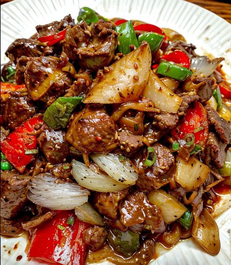 Pepper Steak with Bell Peppers and Onion - Meals To Make With Steak Meat, Bell Pepper Steak Recipes, Steak Bites With Peppers And Onions, Beef And Bell Pepper Stir Fry, Steak Cubes And Potatoes, Pepper Onion Steak, Steak With Bell Peppers And Onions, Bell Pepper Stir Fry Recipes, Meat Only Meals