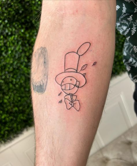 Fine line Turnip Head from Howl’s Moving Castle (my personal favorite Ghibli movie) • I am taking bookings now!! DM me to claim a spot ✨ • #tattoo #tattooartist #fineline #finelinetattoo #apprenticeship #tattooapprentice #tattooaprenticeship #studioghibli #studioghiblitattoos #turniphead #howlsmovingcastle #howlsmovingcastletattoo Turnip Head Tattoo, Turnip Head Howls Moving Castle, Howls Moving Castle Tattoo, Howl's Moving Castle Tattoo, Spot Tattoo, Turnip Head, Studio Ghibli Tattoo, Castle Tattoo, Ghibli Tattoo