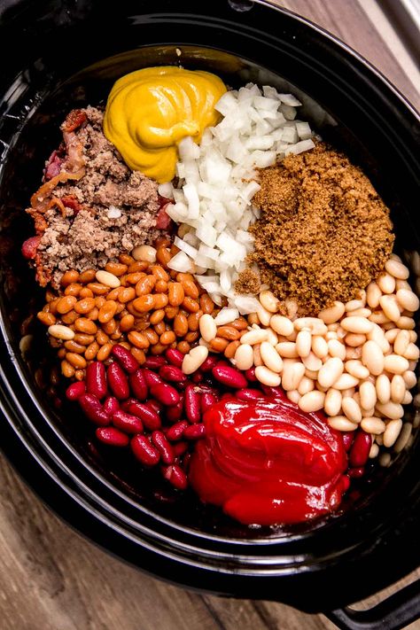 Easy Baked Beans Recipe, Calico Beans Recipe, Beans Recipe Crockpot, Simple Baked Beans Recipe, Baked Beans Crock Pot, Calico Beans, Slow Cooker Baked Beans, Best Baked Beans, Easy Baked Beans