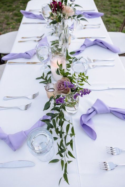 Wedding Table Decorations Lilac, Lavender And White Table Setting, Light Purple Table Setting, Fresh Lavender Centerpieces, Light Purple Centerpiece Wedding, Green And Purple Wedding Table Decor, Simple Purple Table Decorations, Centerpieces With Lavender Flowers, Light Purple Wedding Centerpieces