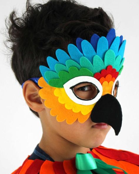 Parrot Mask, Rainbow Parrot, Felt Feathers, Diy Costumes Kids Boys, Diy Fantasia, Parrot Costume, Bird Mask, The Mask Costume, Bird Costume