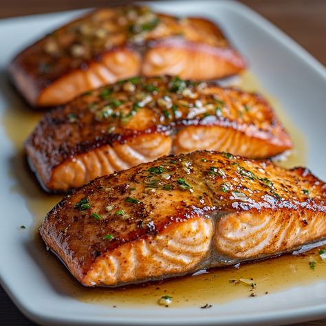 Cajun Honey Butter Salmon Salmon With Cajun Butter Sauce, Cajun Honey Butter Salmon Recipes, Pan Seared Salmon Recipe, Pan Fried Salmon Skinless, Pan Salmon Recipes, Cajun Salmon Recipes, Caribbean Salmon, Healthy Baked Salmon Recipes, Honey Chipotle Salmon