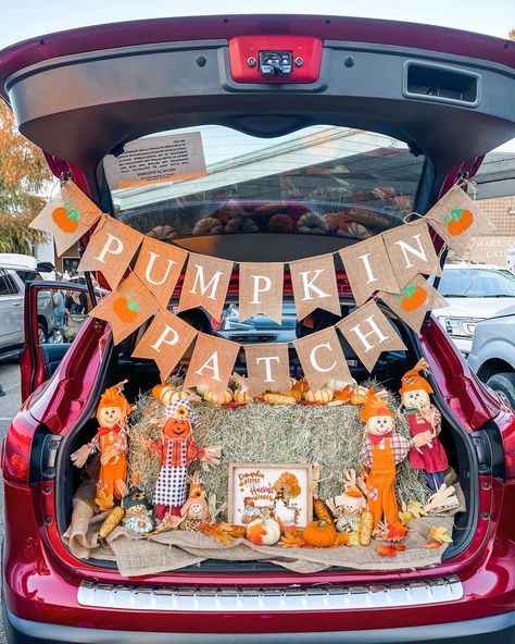 Pumpkin Patch Themed Trunk Or Treat, Country Trunk Or Treat Ideas, Pumpkin Trunk Or Treat Ideas For Cars, Trunk Or Treat Pumpkin Theme, Trunk Or Treat Fall Theme, Fall Trunk Or Treat, Trunk Or Treat Pumpkin Patch, Pumpkin Patch Trunk Or Treat Ideas, Trunk Or Treat Ideas Church