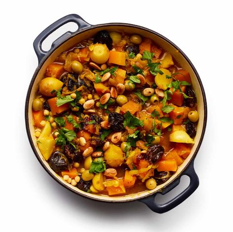 How to cook the perfect vegetable tagine | Felicity Cloake | Food | The Guardian How To Cook Vegetables, Vegetable Tagine, Best Chicken Casserole, Moroccan Stew, Cook Vegetables, One Pot Vegetarian, Tagine Recipes, Cooking With Olive Oil, Sweet Sauce