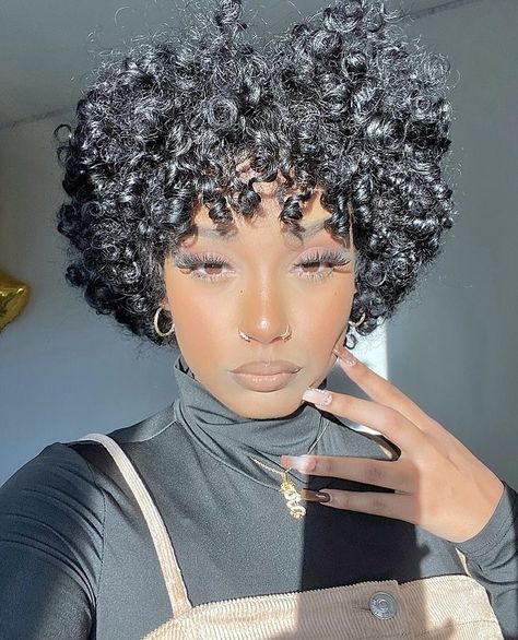 Short Curly Haircuts Type 3, Curly Cut Black Women, Curly Short Fro, Short Afro Curly Hair, Butterfly Haircut Black Women, Short Curly Fro Black Women, Short Curly Afro Natural Hair, 3a3b Curly Hair Short, Short Curly Fro