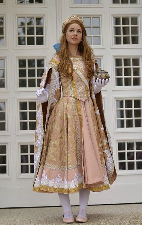 Anastasia Costume, Disney Cosplay Costumes, Anastasia Cosplay, Anastasia Broadway, Theatre Dress, Anastasia Movie, Anastasia Musical, Princess Anastasia, Anastasia Romanov