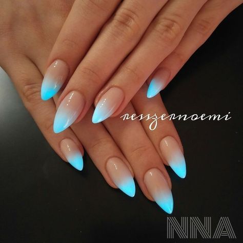 Ombre Dip Powder Nails Almond, Tropical Vacation Nails Almond Shape, Unghie Sfumate, Wow Nails, Nail Designs Glitter, Hot Nails, Minimalist Nails, Nail Art Ideas, Fabulous Nails