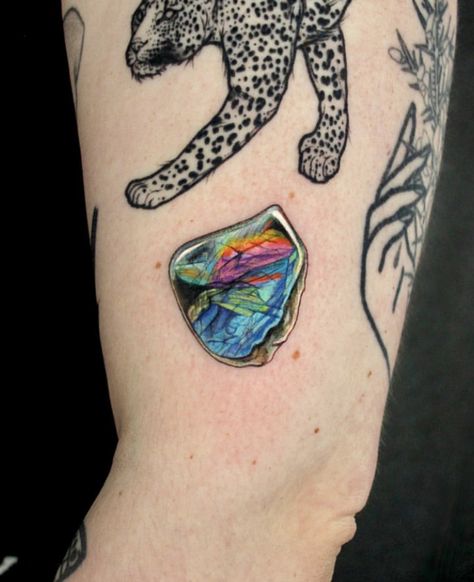 Crystal Rock Tattoo, Opal Tattoo Design, Malachite Tattoo, Labradorite Tattoo, Gemstone Tattoo Realistic, Coheed And Cambria Tattoo, Iridescent Tattoo, Dark Crystal Tattoo, Opal Tattoo