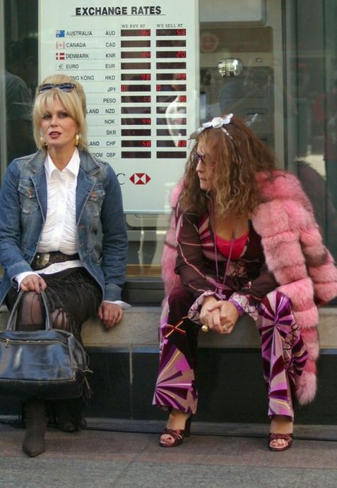 Pats and Eddy- Oh Eddy, I love your outfits! (: Absolutely Fabulous Quotes, Absolutely Fabulous Patsy, Patsy And Eddie, Patsy And Edina, Edina Monsoon, British Icons, Patsy Stone, Jennifer Saunders, Dawn French