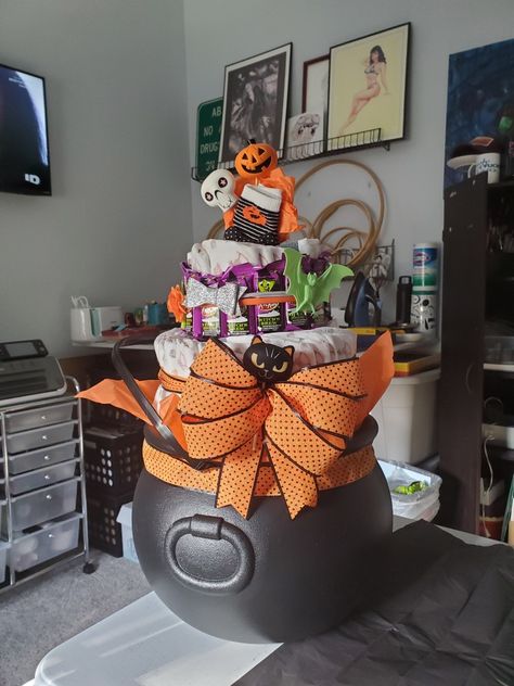 Halloween diaper cake Spooky Diaper Cake, Diaper Cake Halloween Theme, Halloween Themed Diaper Cake, Halloween Diaper Cake Ideas, Spooky Sprinkle, Halloween Diaper Cake, Halloween Shower Ideas, Cake For Halloween, Home Depot Paint