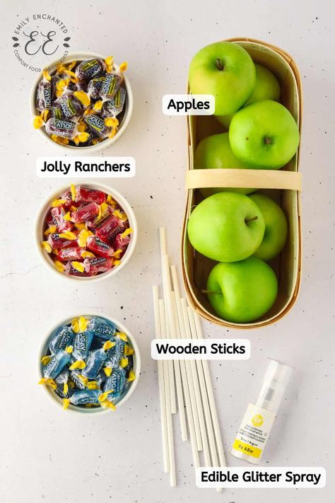 Easy Jolly Rancher Candy Apple Recipe for Halloween Jolly Rancher Melted Candy, Jolly Ranchers Candy Apples, Jolly Rancher Candy, Black Candy Apples, Witch Hat Cookies, Jolly Ranchers Candy, Candy Apple Recipe, Apple Recipe, Fun Halloween Food