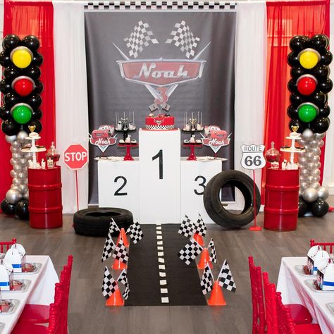 Creative Dessert Tables on Instagram: “Cars 🚗 theme 3rd birthday!! photography by @purroy_photo_video backdrop by @beelovedparties balloons by @balloonsbysb props by @penny5563…” 3rd Birthday Photography, Car Themed Birthday Party, Birthday Surprises For Her, Cars Birthday Party Decorations, Balloons Photography, Video Backdrops, Car Birthday Party, Cars Birthday Party, Car Themed Parties