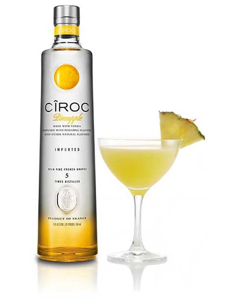 16 Ciroc Cocktails & What to Mix — INKD Ciroc Cocktails, Ciroc Drinks, Ciroc Pineapple, Vodka Drinks Easy, Mango Vodka, Coconut Vodka, Ciroc Recipes, Pineapple Recipe, Apple Vodka