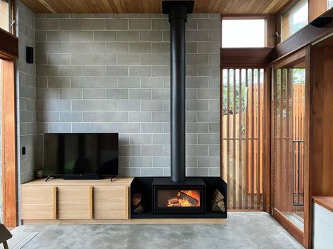 The ADF Linea 85 Freestanding is a linear and modern wood fireplace that heats up to 200 square meters. The modular and slimline finish makes this heater unique and creative. Perfect for creating a striking and warm atmosphere in your living space. 🔥📸 Photo shows an ADF Linea 85 Freestanding. Installed by Brad's Fireplaces Services. Modern Wood Fireplace, Wood Heaters, Hanging Tv On Wall, Standing Fireplace, Freestanding Stove, Retirement Lifestyle, Gas Fireplaces, Wood Heater, Timber Walls