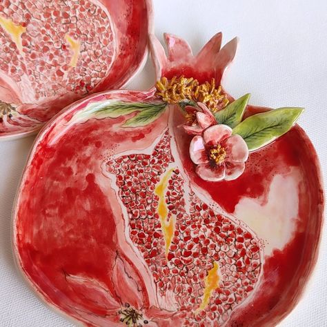 My love for pomegranates is un-seed-ingly strong. Pomegranate dish available on pur online store. #pomeranian #ceramicplates #ceramicarts #ceramiclove #ceramicmagazine #ceramiclovers #pottery #handmade #potter #vocalforlocal #CeramicInspiration #fruits #natureinspired #art #painting #ceramicartists #ceramiclicious Tea Decor, Plate Ceramic, Clay Studio, Pottery Handmade, Pottery Plates, April 16, Ceramic Artists, Clay Pottery, Ceramic Plates