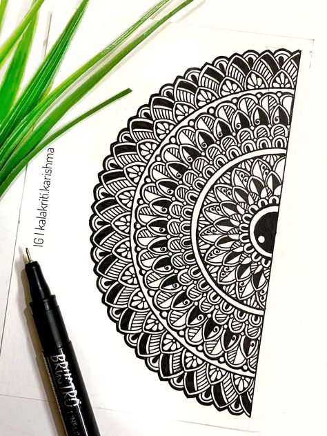 Karishma Srivastava, Kalakriti Karishma, Drawing Instagram, Mandala Book, Tissue Paper Art, Doddle Art, Mini Mandala, Emoji Drawings, Easy Mandala Drawing