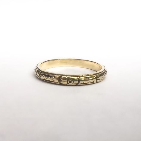 Antique Victorian Era Engraved Band 14K Yellow Gold Ornate Etched Pattern Wedding Band Stacking Stacker Textured Size 6 US - Etsy 19th Century Wedding, Stacked Wedding Bands, Pattern Wedding, Antique Victorian, Victorian Era, Wedding Band, Wedding Bands, Yellow Gold, Size 6