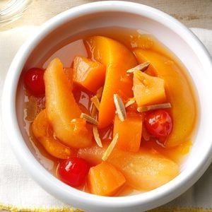 Gelatin Salad, Fruit Recipe, Compote Recipe, Spiced Fruit, Hot Spices, Fruit Compote, Refreshing Desserts, Hawaiian Food, Taste Of Home