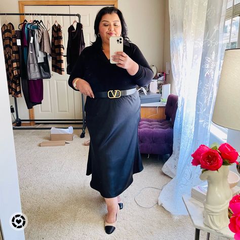 Plus size Parisian chic. Style Artist, Polo Sweater, Parisian Chic, Quiet Luxury, Follow Me On Instagram, Beauty Fashion, Fashion Models, Plus Size Outfits, Fashion Photography