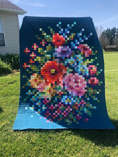 Pixel Quilting, Flower Quilts, Cute Quilts, Pretty Quilt, Flower Quilt, Patchwork Quilt Patterns, Nine Patch, Floral Quilt, Quilting Crafts