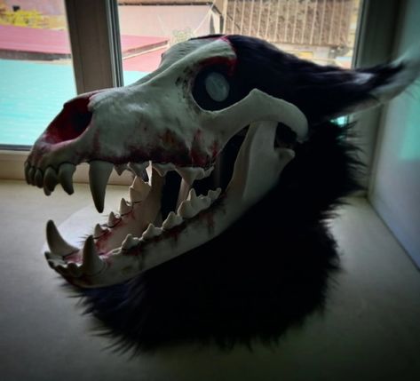 Werewolf Fursuit, Skull Dog Fursuit, Werewolf Inspiration, Skull Fursuit, Skulldog Fursuit, Winter King, Fursuit Tutorial, Skull Dog, Fursuit Head